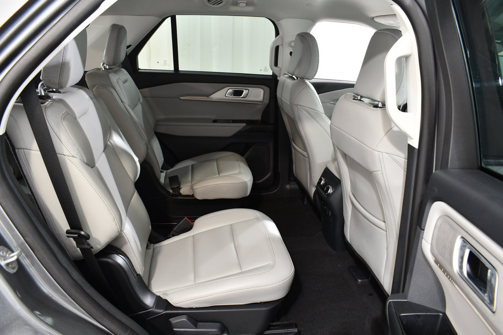 Used 2026 Ford Explorer Active w/ Active Comfort Package AWD/4WD image 19