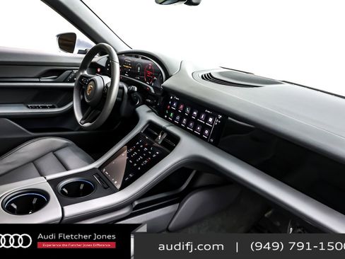 Used 2023 Porsche Taycan image 15