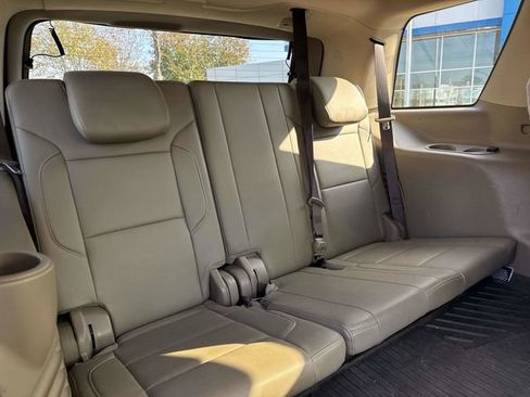 Used 2018 Chevrolet Tahoe LT image 11