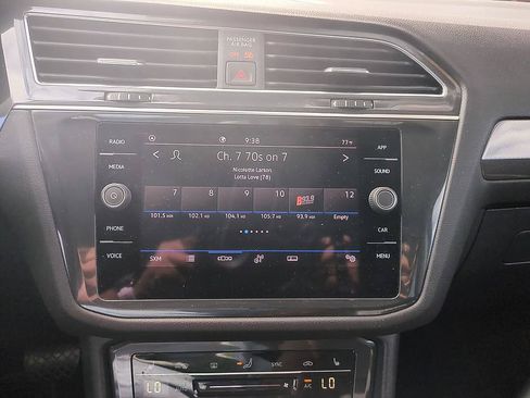 Used 2023 Volkswagen Tiguan SE FWD image 20