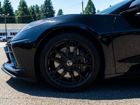 Used 2023 Chevrolet Corvette Stingray Premium Cpe w/ Z51 Performance Package image 8