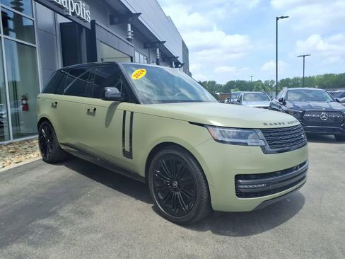 Used 2024 Land Rover Range Rover Long Wheelbase Autobiography AWD/4WD image 8