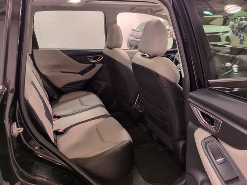 Used 2021 Subaru Forester Limited image 12