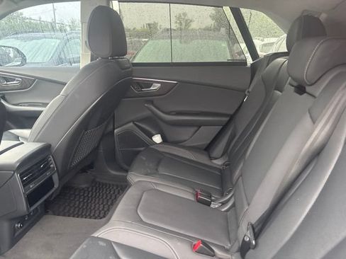 Used 2019 Audi Q8 Prestige w/ Year 1 Package AWD/4WD image 5