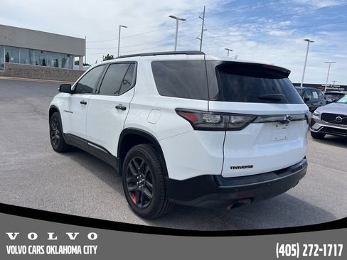 Used 2021 Chevrolet Traverse Premier w/ Redline Edition FWD image 7