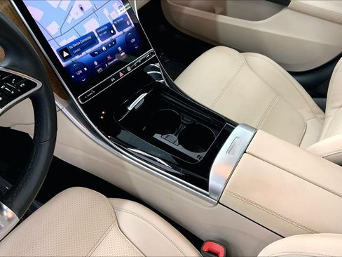 Certified 2023 Mercedes-Benz C 300 Sedan image 27