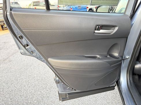 Used 2025 Toyota Corolla Cross XLE FWD image 20