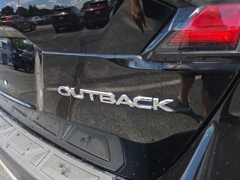 Used 2020 Subaru Outback Limited w/ Popular Package #2 AWD/4WD image 11
