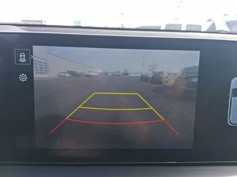 Used 2024 Kia Sorento S image 26