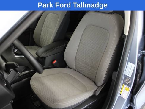 Used 2022 Ford Escape SE w/ SE Sport Appearance Package AWD/4WD image 12
