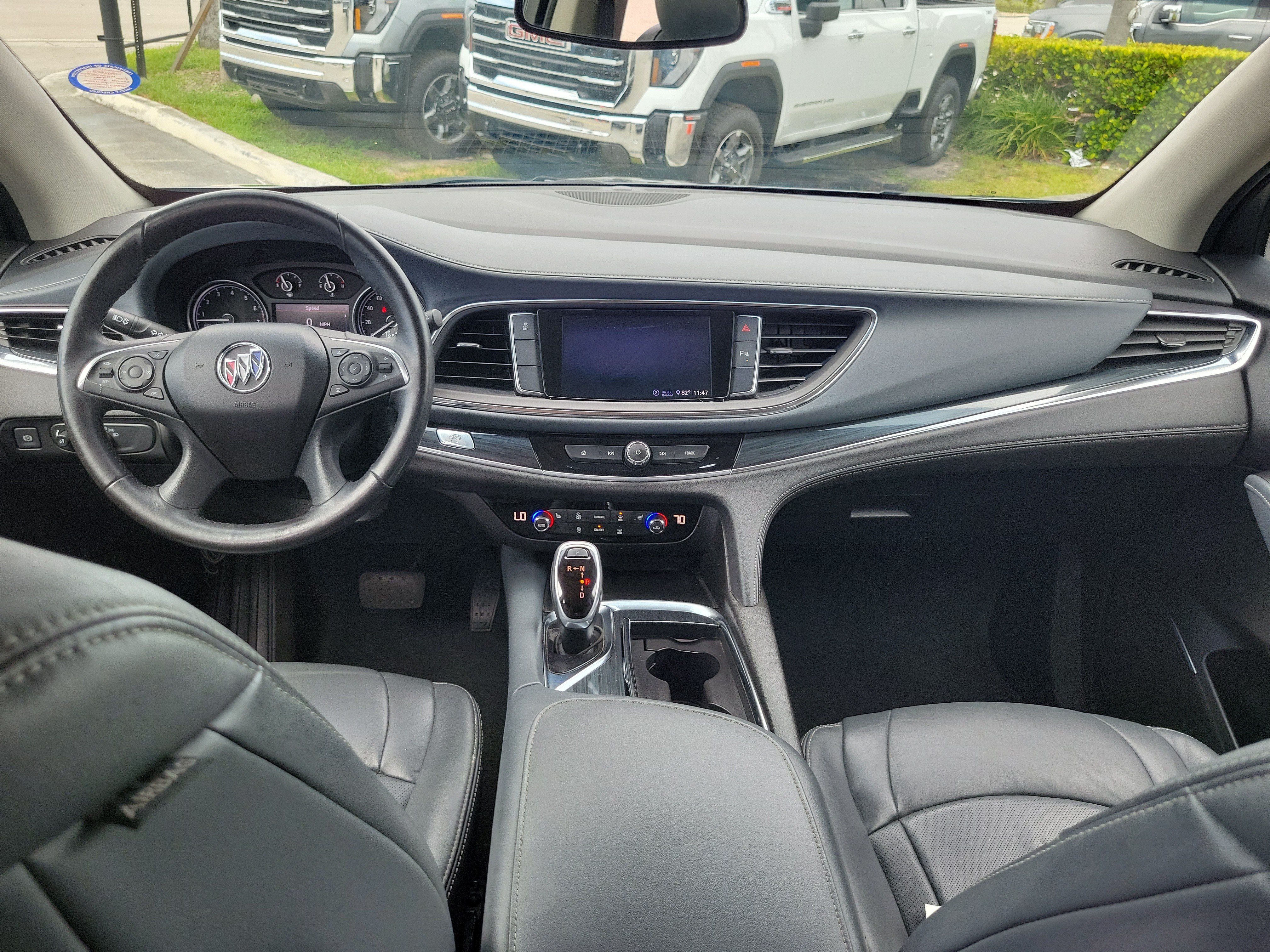 Used 2021 Buick Enclave Essence FWD image 18