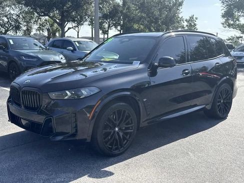 Used 2024 BMW X5 xDrive40i w/ M Sport Package AWD/4WD image 8