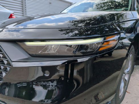 Used 2023 Honda Accord EX-L image 6