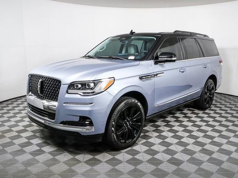 Used 2023 Lincoln Navigator Black Label image 1