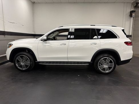 Used 2026 Mercedes-Benz GLS 450 4MATIC image 10