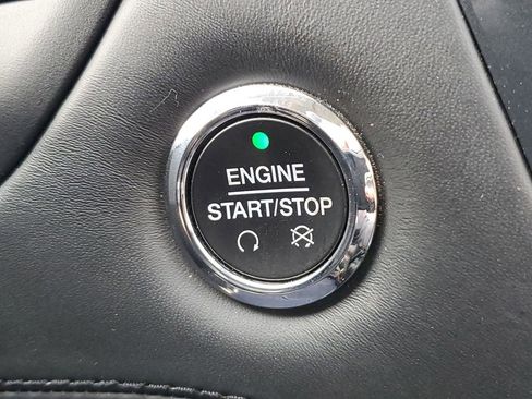 Used 2019 Ford Explorer Platinum image 15