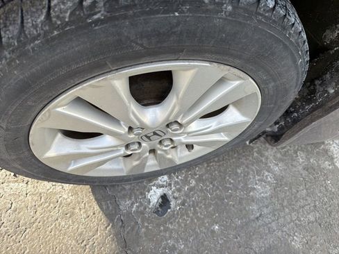 Used 2013 Honda Insight EX image 6