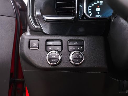 Used 2023 GMC Sierra 1500 Elevation w/ X31 Off-Road Package AWD/4WD image 18