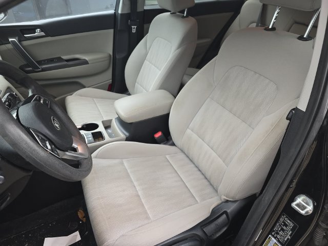 Used 2022 Kia Sportage LX FWD image 13