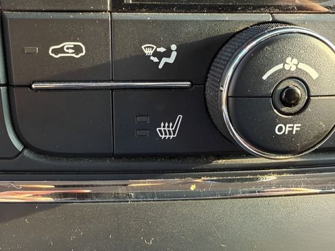 Used 2013 Dodge Durango R/T w/ Leather Interior Group AWD/4WD image 24