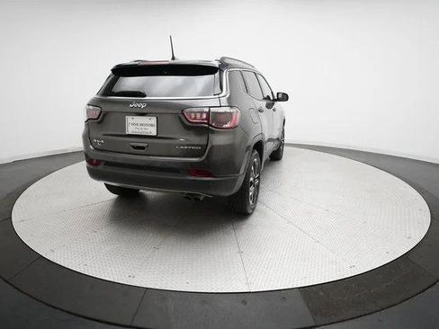 Certified 2022 Jeep Compass Limited image 34