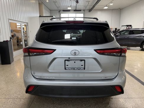 Used 2023 Toyota Highlander XLE image 35