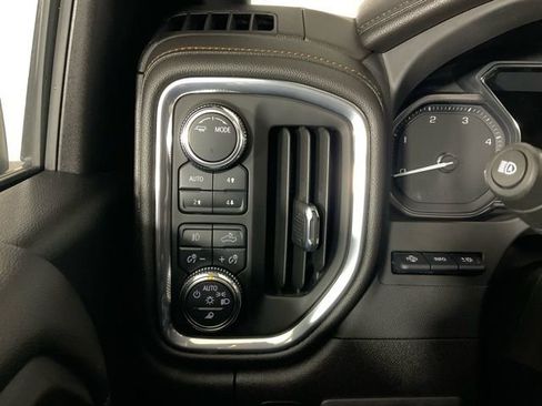 Used 2023 GMC Sierra 2500 AT4 w/ AT4 Premium Plus Package image 21