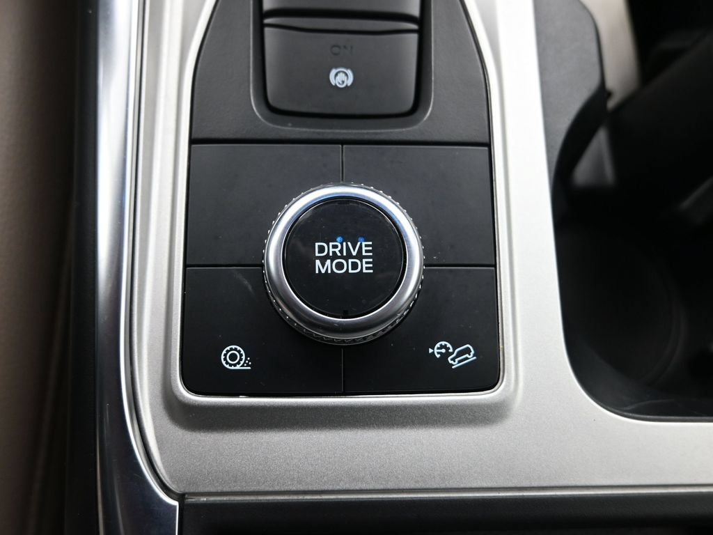 Used 2023 Ford Explorer Limited AWD/4WD image 23