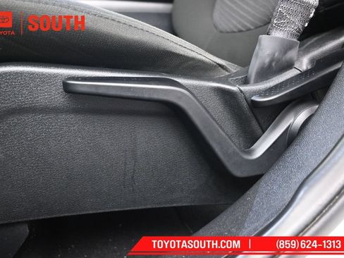 Used 2019 Dodge Journey SE FWD image 23