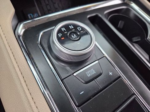 Used 2022 Ford Expedition Max XLT image 30
