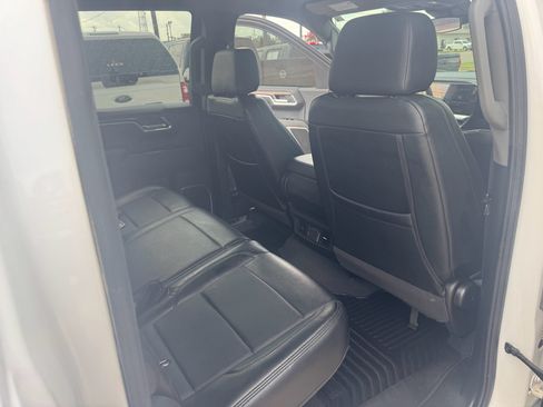 Used 2024 GMC Sierra 1500 SLE w/ Preferred Package AWD/4WD image 17