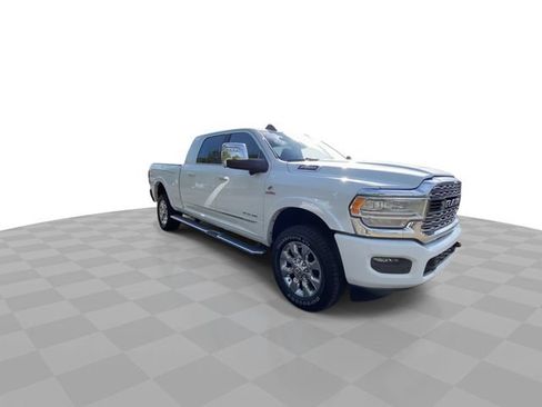 Used 2024 RAM 2500 Limited AWD/4WD image 4