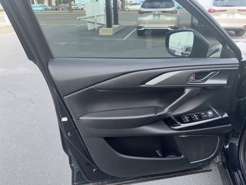 Used 2022 MAZDA CX-9 Touring w/ Touring Premium Package image 12