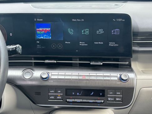 Used 2025 Hyundai Kona SEL image 18