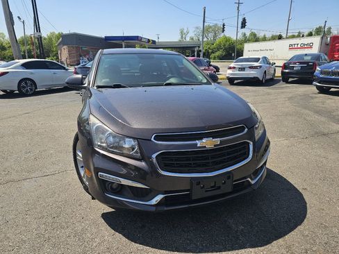 Used 2016 Chevrolet Cruze LT w/ RS Package FWD image 3