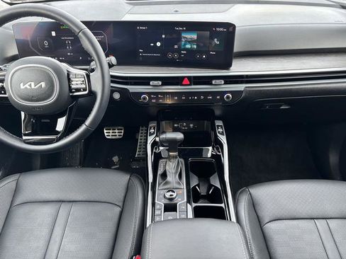 Used 2025 Kia Sorento SX image 19