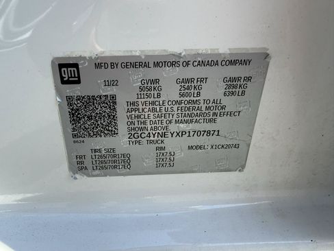 Used 2023 Chevrolet Silverado 2500 LT AWD/4WD image 39