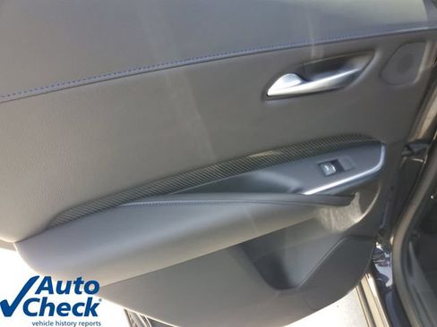 Used 2024 Cadillac XT4 Sport FWD image 14