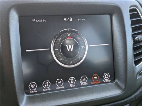 Used 2018 Jeep Compass Trailhawk w/ Leather Interior Group AWD/4WD image 13