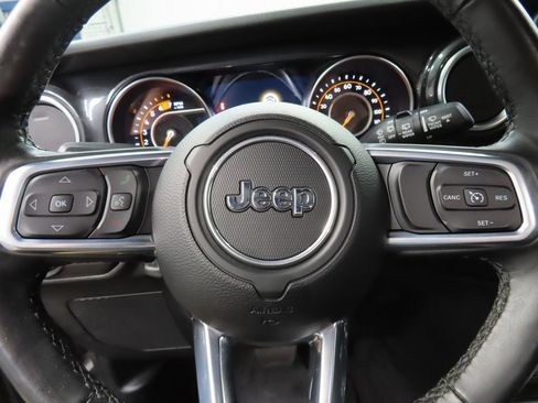 Used 2021 Jeep Wrangler Unlimited Sahara image 47