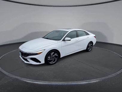 Used 2025 Hyundai Elantra SEL