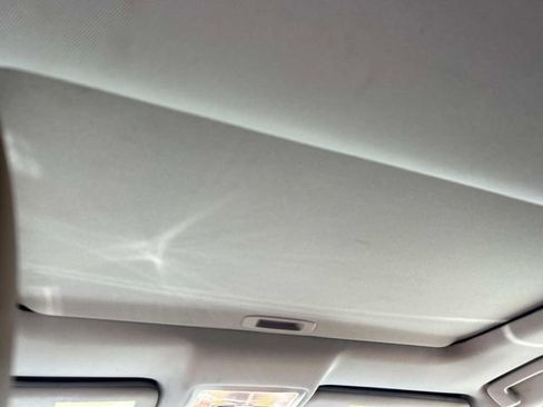 Used 2017 Toyota Highlander Limited image 27