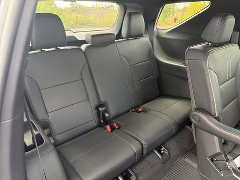 New 2026 Chevrolet Traverse High Country w/ LPO, Floor Liner Package image 27