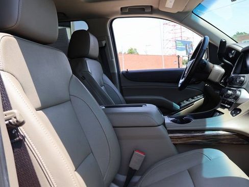 Certified 2018 GMC Yukon SLT w/ Open Road Package AWD/4WD image 8