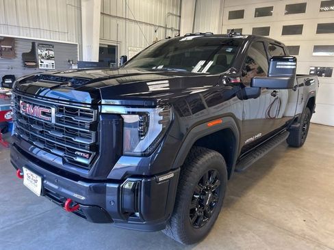 Used 2025 GMC Sierra 3500 AT4 w/ AT4 Premium Plus Package image 2
