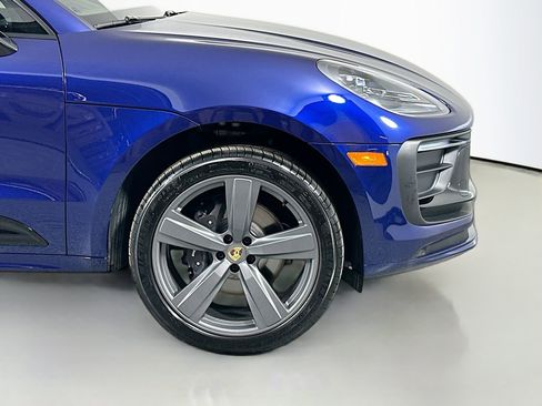 Certified 2026 Porsche Macan image 14