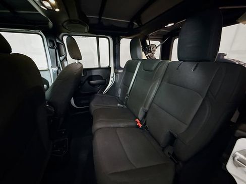 Used 2022 Jeep Wrangler Unlimited Sport image 21