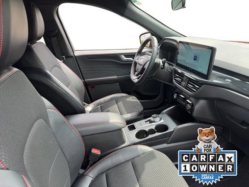Certified 2025 Ford Escape ST-Line w/ Tech Pack #1 FWD image 18