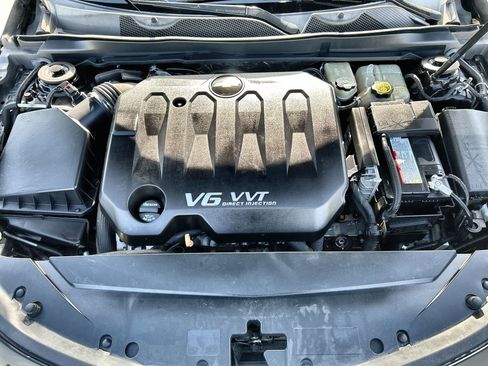 Used 2017 Chevrolet Impala LT image 17