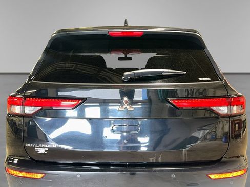 Used 2022 Mitsubishi Outlander ES AWD/4WD image 17